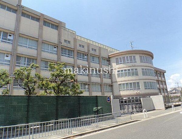堺市立浜寺南中学校 徒歩33分。 2590m