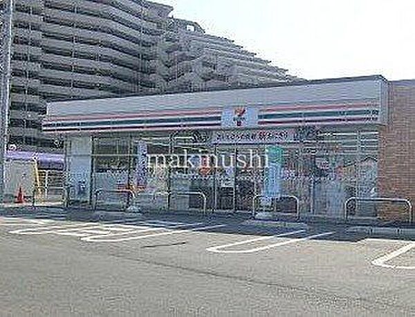 セブンイレブン堺登美丘東店 徒歩7分。 500m