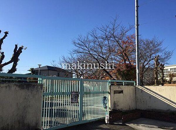 堺市立八下西小学校 徒歩4分。 270m