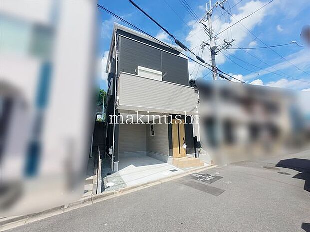 前面道路含む外観高低差のないフラットな土地で、敷地への出入りもスムーズです。駐車や荷物の積み下ろしもしやすく、日々の暮らしに嬉しいポイントですね。牧主住宅開発北野田店まで。