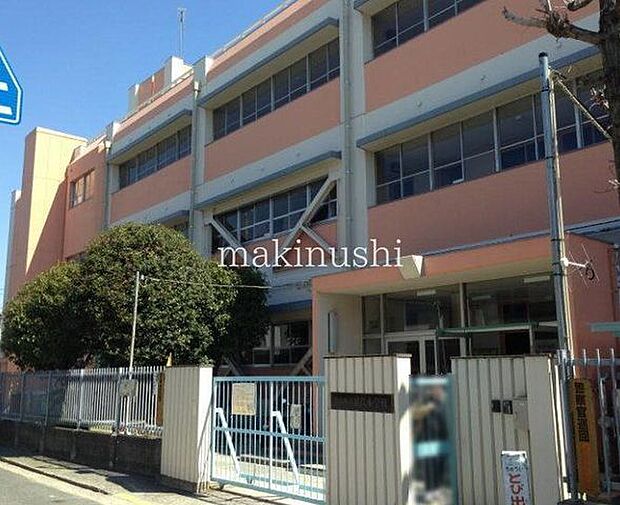 高石市立羽衣小学校 徒歩7分。 520m
