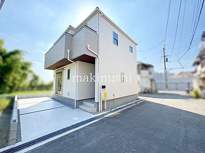 外観:完成済みですので、お客様のご都合に合わせたご案内が可能です。 外観:完成済みですので、お客様のご都合に合わせたご案内が可能です。
