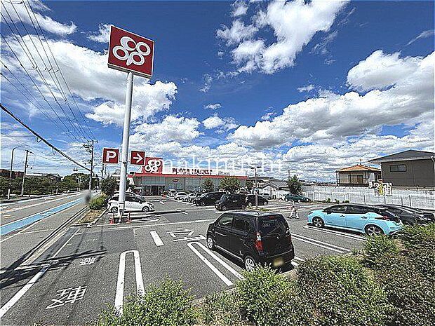 コープ深阪店 徒歩12分。 930m
