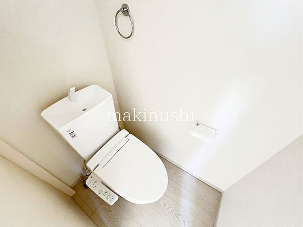 ・トイレは1階と2階にあります、夜のおトイレも階段を上り下りしないですみますね。