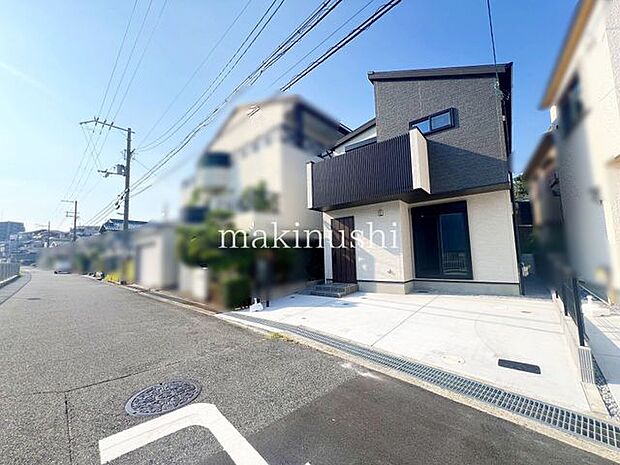 新築ならではのまっさらな空間。水回りもキレイです。