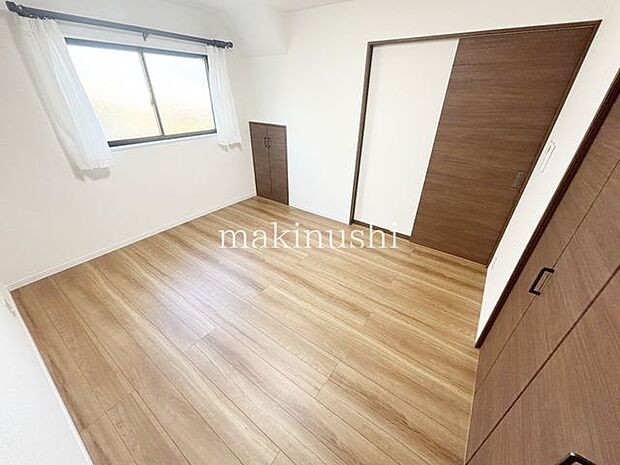 納戸約7.0帖お子様のおもちゃなど様々な物を収納して頂ける便利なスペースです。