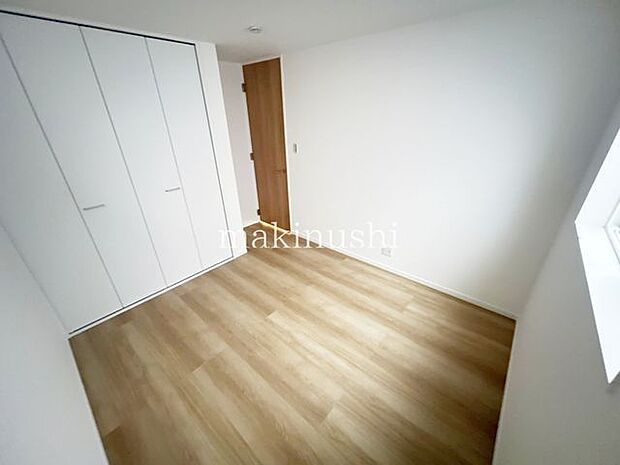 ・全室フローリングなので、ちょっとした汚れはモップでサッとお掃除できます。