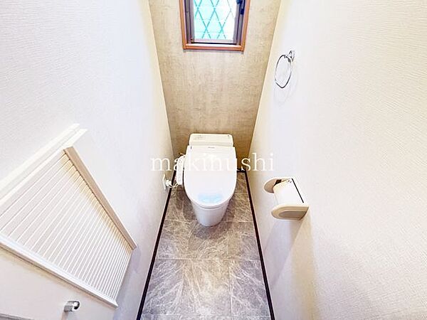 ・トイレは1階と2階にあります、夜のおトイレも階段を上り下りしないですみますね。