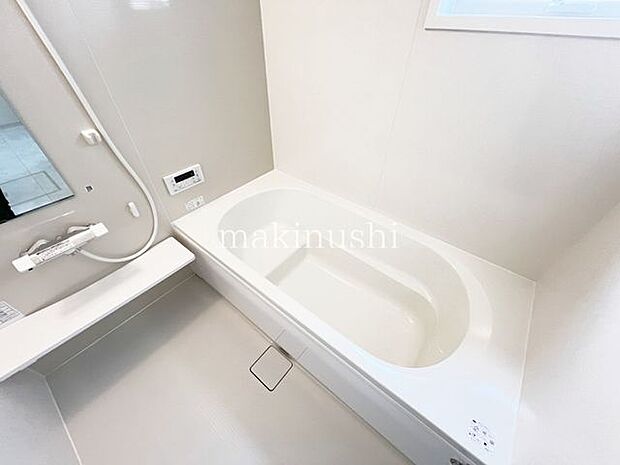 ・浴室もピカピカです。キレイな浴室での気持ちの良いバスタイムが一日の疲れを癒してくれます。