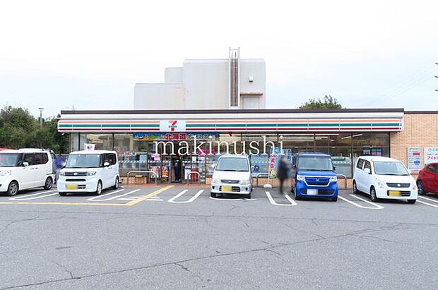 セブンイレブン堺赤坂台6丁店 徒歩10分。 740m