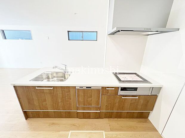 キッチン・火を使わないＩＨクッキングヒーターなので、ママのお手伝いをしたいお子様も安心。親子で仲良くお料理すれば家族の絆も深まります。