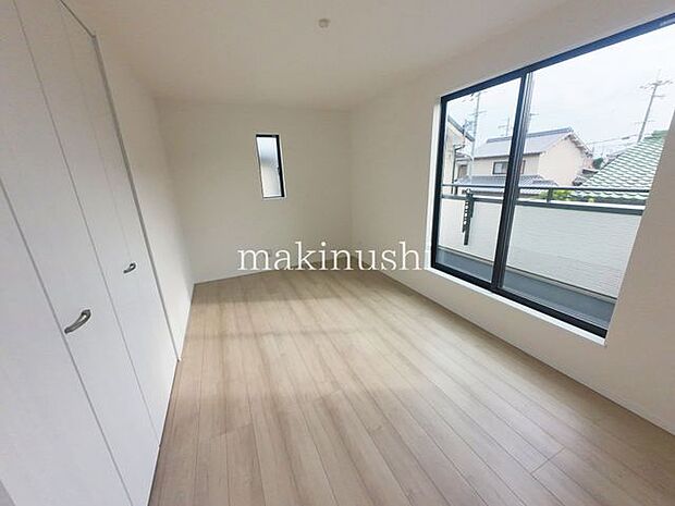 B号棟 ・2面採光の明るいお部屋、お日様の光とさわやかな風をたっぷり取り込めます。気になるお部屋の換気もしっかりできますね。