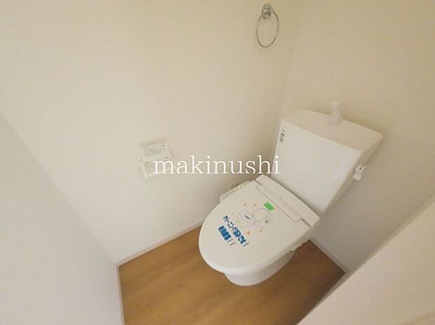 ・トイレは1階と2階にあります、夜のおトイレも階段を上り下りしないですみますね。