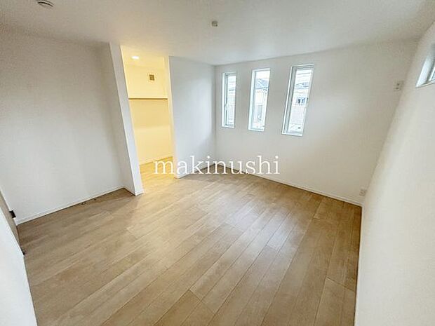 寝室約7.5帖で主寝室としてもご利用可能ウォークインクローゼットもございます