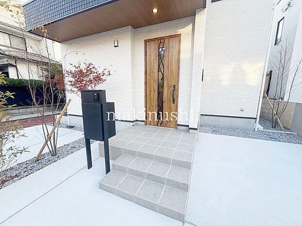 外観閑静な住宅街で落ち着いた時間を過ごせます、ゆったりとした暮らしをお望みの方に。