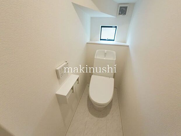 ・トイレは1階と2階にあります、夜のおトイレも階段を上り下りしないですみますね。