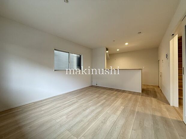 リビング約15.0帖とゆとりのあるリビングは家具の配置も自由自在、お好みのくつろぎ空間が作れます。