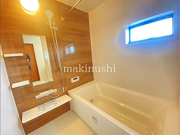 ・浴室もピカピカです。キレイな浴室での気持ちの良いバスタイムが一日の疲れを癒してくれます。
