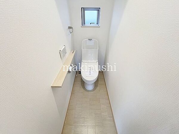 ・トイレは1階と2階にあります、夜のおトイレも階段を上り下りしないですみますね。