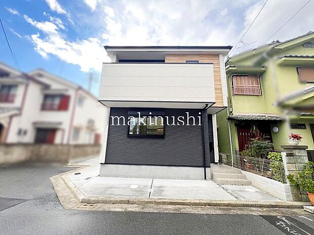 ・閑静な住宅街で落ち着いた時間を過ごせます、ゆったりとした暮らしをお望みの方に。