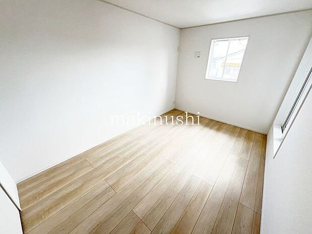 ・2面採光を確保した明るい室内は、風通しも良く、大変居心地の良い空間となっております。