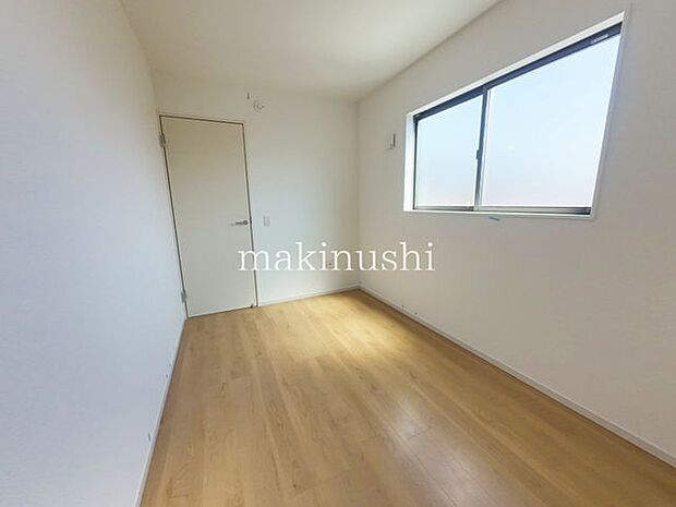 フローリングでお掃除ラクラクです。