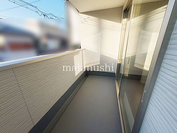 バルコニー風通しの良い明るいバルコニーです。