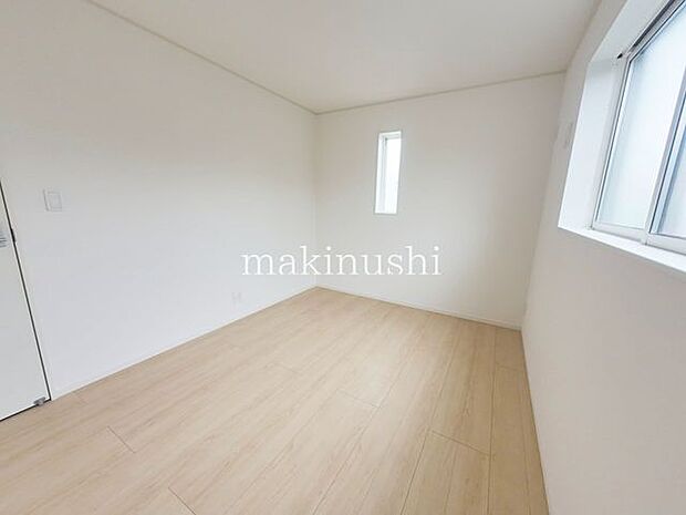 フローリングでお掃除ラクラクです。