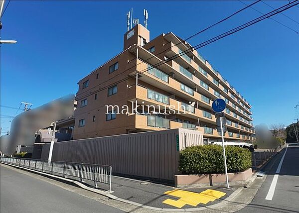 外観建物は鉄筋コンクリート造の地上8階建てで、総戸数は85戸です。