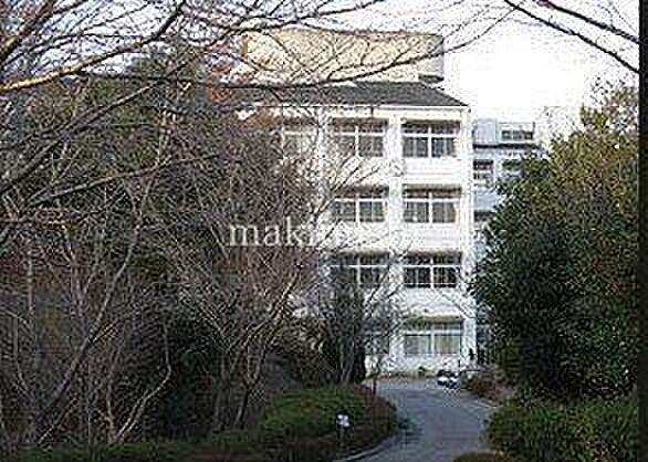 富田林市立喜志中学校 徒歩8分。 590m