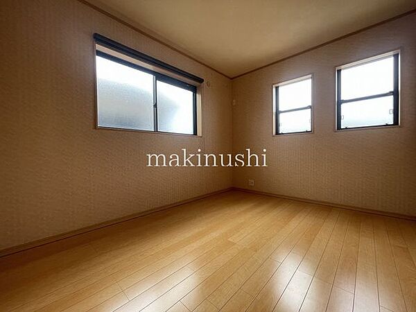 二面採光の明るい洋室！子供部屋に最適！