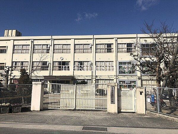 富田林市立第二中学校 徒歩4分。 250m
