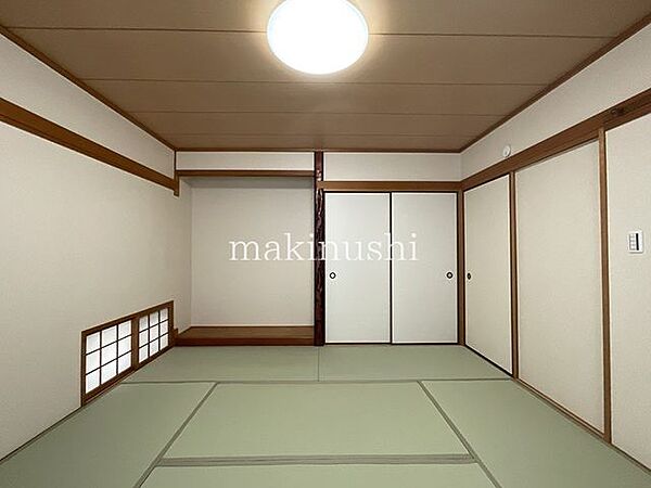 たくさん収納できる押し入れ付き♪お部屋が片付き広く使えます♪