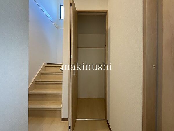 日常のものから趣味の道具まで様々なものを収納できます♪