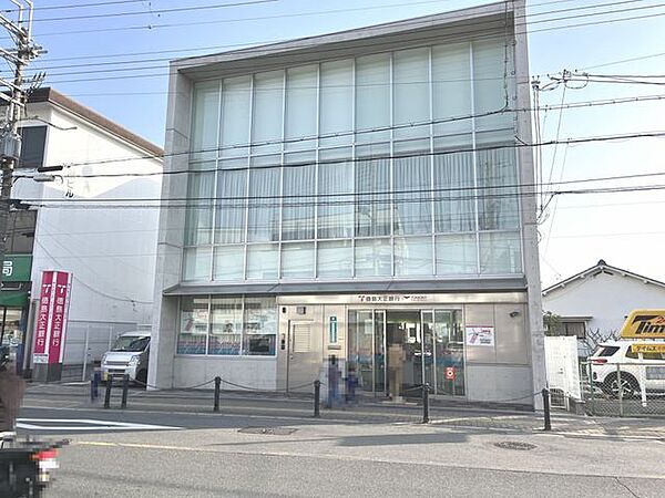 徳島大正銀行千代田支店 徒歩23分。 1790m