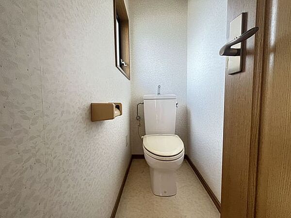 トイレは1階と2階にあるのでとても便利です♪