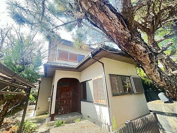 土地は広々約65坪♪閑静な住宅地♪建て替え用地としてもご検討ください♪