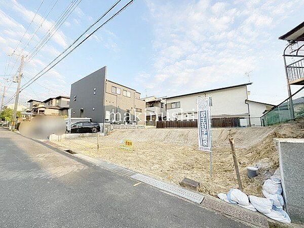 土地は広々62.78坪♪更地♪建築条件はありません♪お好きなハウスメーカー・工務店にて建築可能です♪