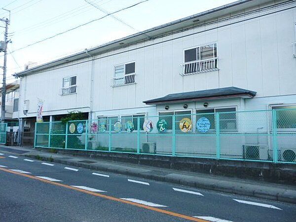 松の木保育園 徒歩27分。 2150m