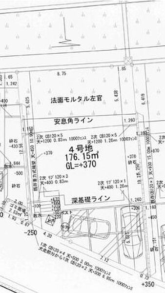 4号地：176.15m2(53.28坪)