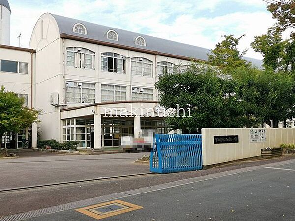富田林市立向陽台小学校 徒歩3分。 210m