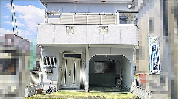 ■現地外観写真■土地面積約22．39坪■全居室6帖位以上の5ＤＫのゆったりとした間取り■滝谷駅まで徒歩約12分■310号線や外環状線にも出やすく車での通勤も便利です。■