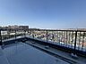 バルコニー：■ルーフバルコニー■ルーフバルコニーでは大きく広がる青空を眺めながら日光浴など、プライバシーを守りながら豊かな時を過ごせます。■