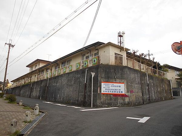 認定こども園奈良佐保短期大学附属河内長野幼稚園 徒歩12分。 910m