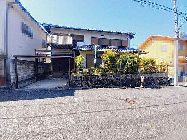 ■現地外観写真■土地71．91坪■建延71．13坪■北西・南東の両面道路■1階3ＬＤＫ・2階3ＬＤＫで二世帯住宅としてもご利用可能です。■