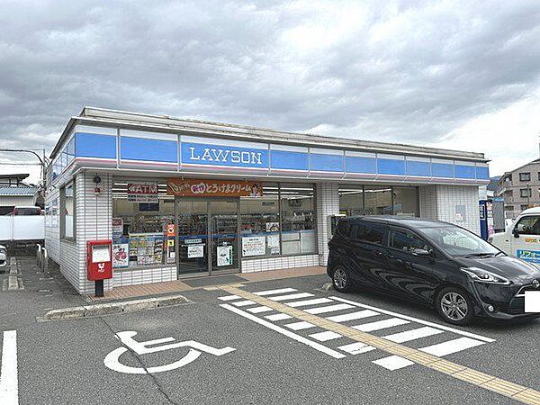 ローソン河内長野三日市駅前店 徒歩14分。 1100m