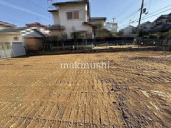 ■現地土地写真■土地63．14坪■建築条件無し■更地■お好きなハウスメーカーや工務店で建築して頂けます■南東向き■