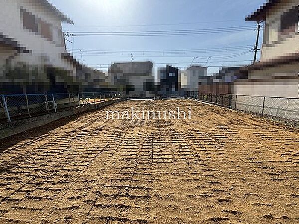 ■現地土地写真■土地63．14坪■建築条件無し■更地■お好きなハウスメーカーや工務店で建築して頂けます■南東向き■