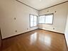 室内：2階洋室6帖