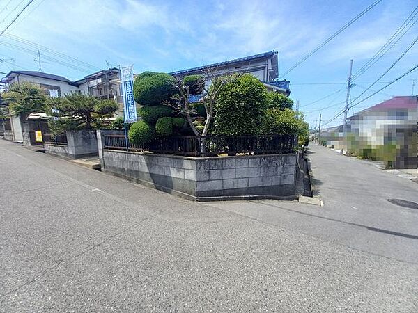 前面道路を含む現地写真